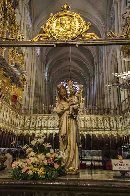 Toledo 018 - catedral Primada - coro - La Vírgen Blanca.jpg